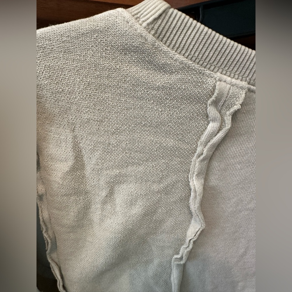 Easel Casual Light Gray Top - Picture 3 of 4